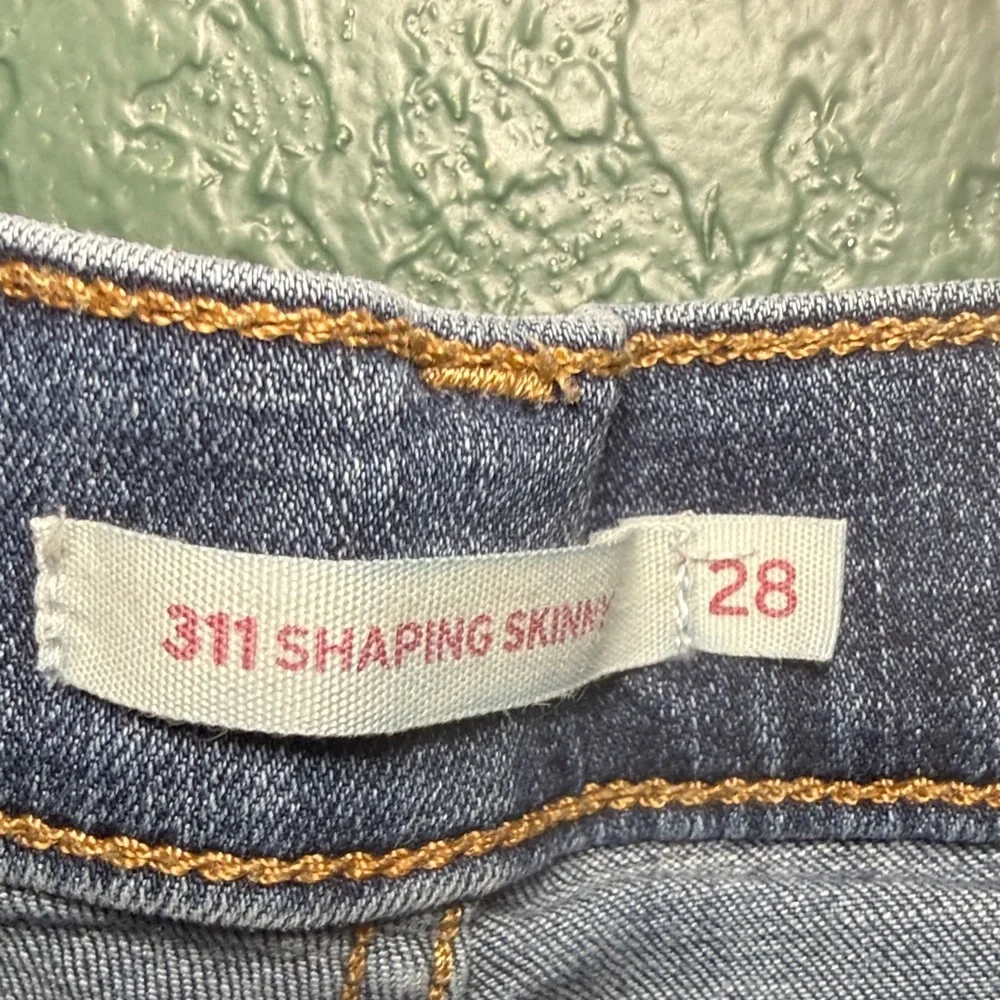 Levi's 311 Blue Denim Shaping Skinny Cutoff Shorts Size 28